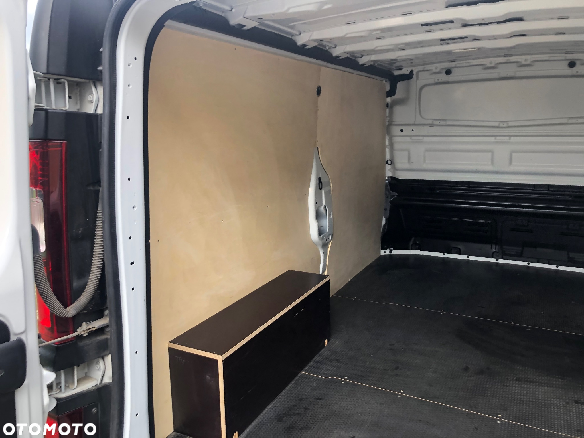 Renault Trafic - 21