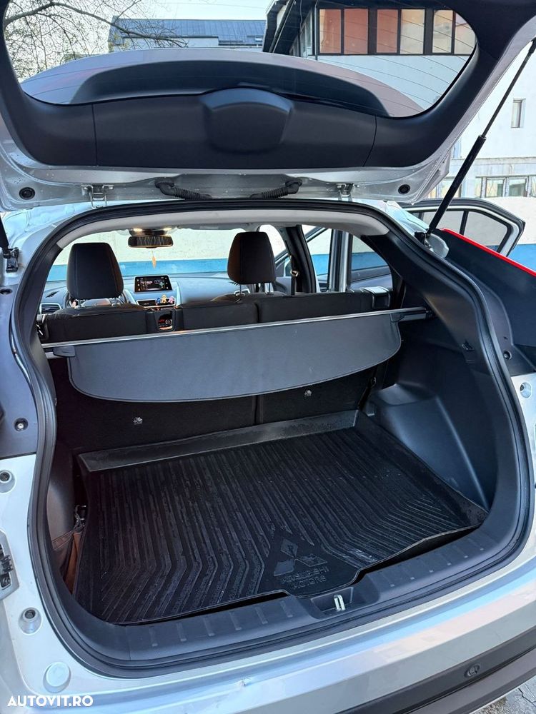 Mitsubishi Eclipse-Cross - 10