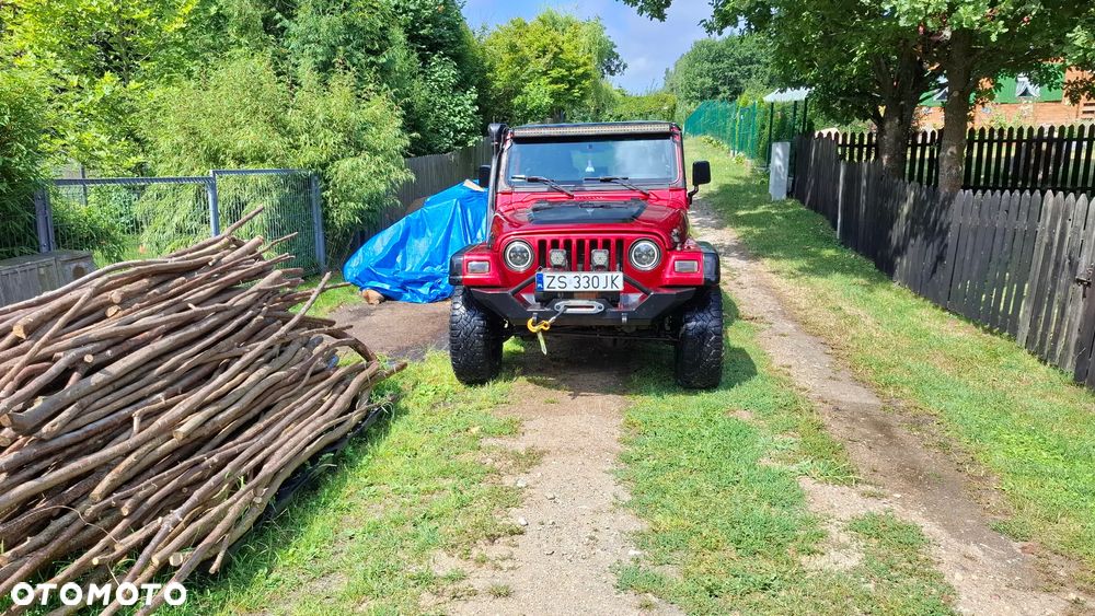 Jeep Wrangler - 1