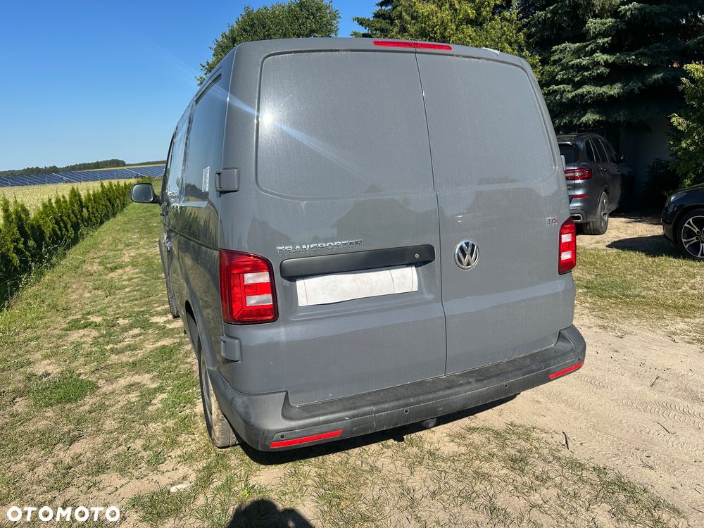 Volkswagen Transporter - 12