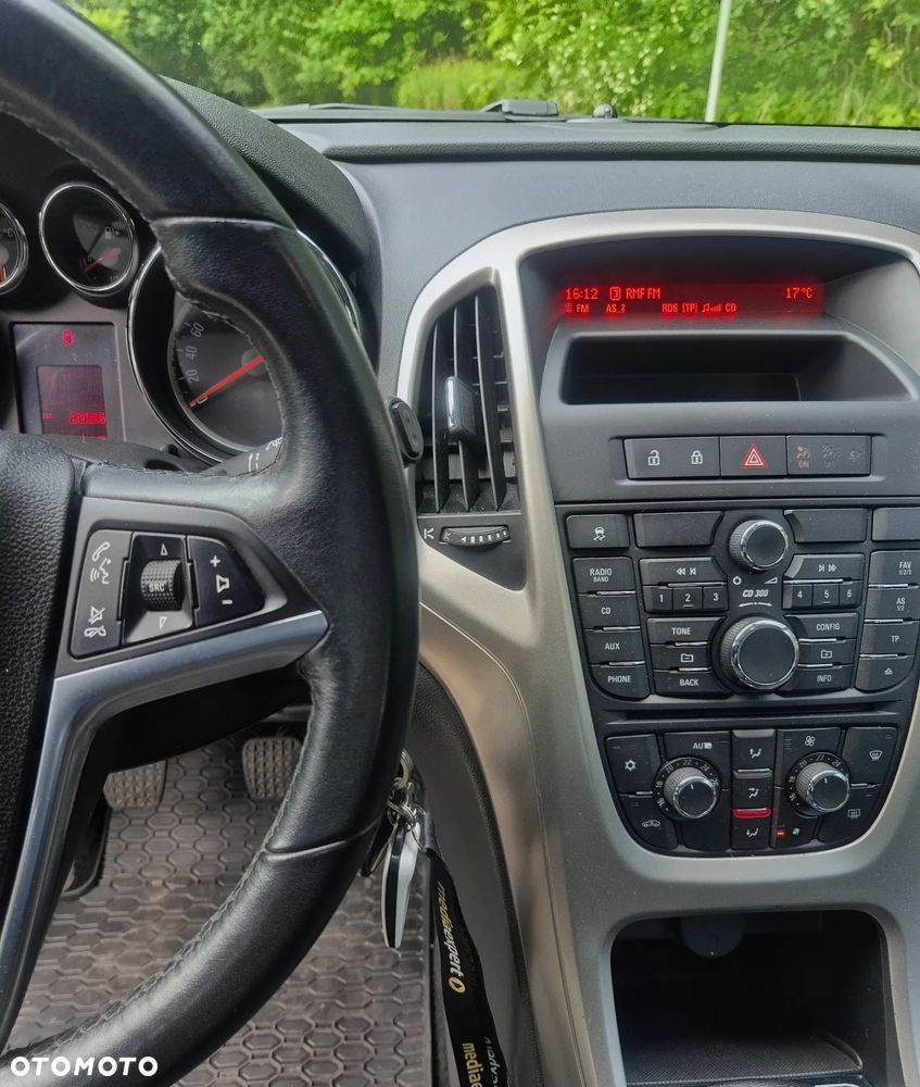 Opel Astra 1.4 ecoFLEX - 22