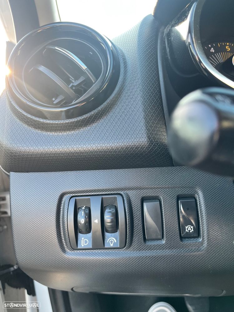 Renault Clio - 10