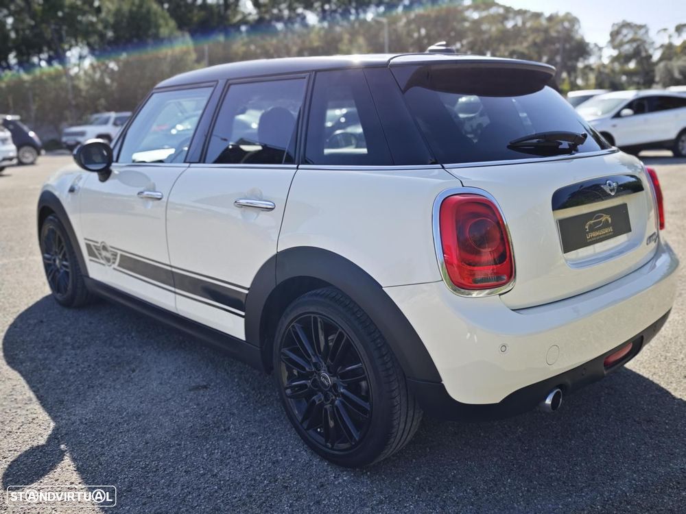 MINI 5 Portas Cooper D - 19