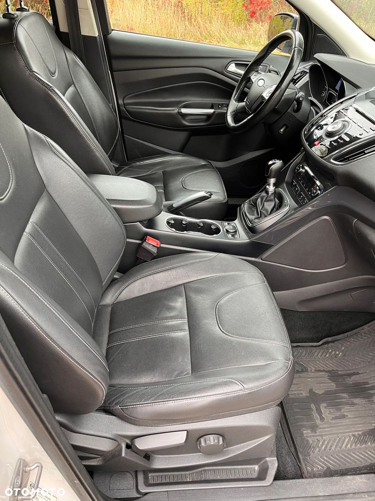 Ford Kuga - 14