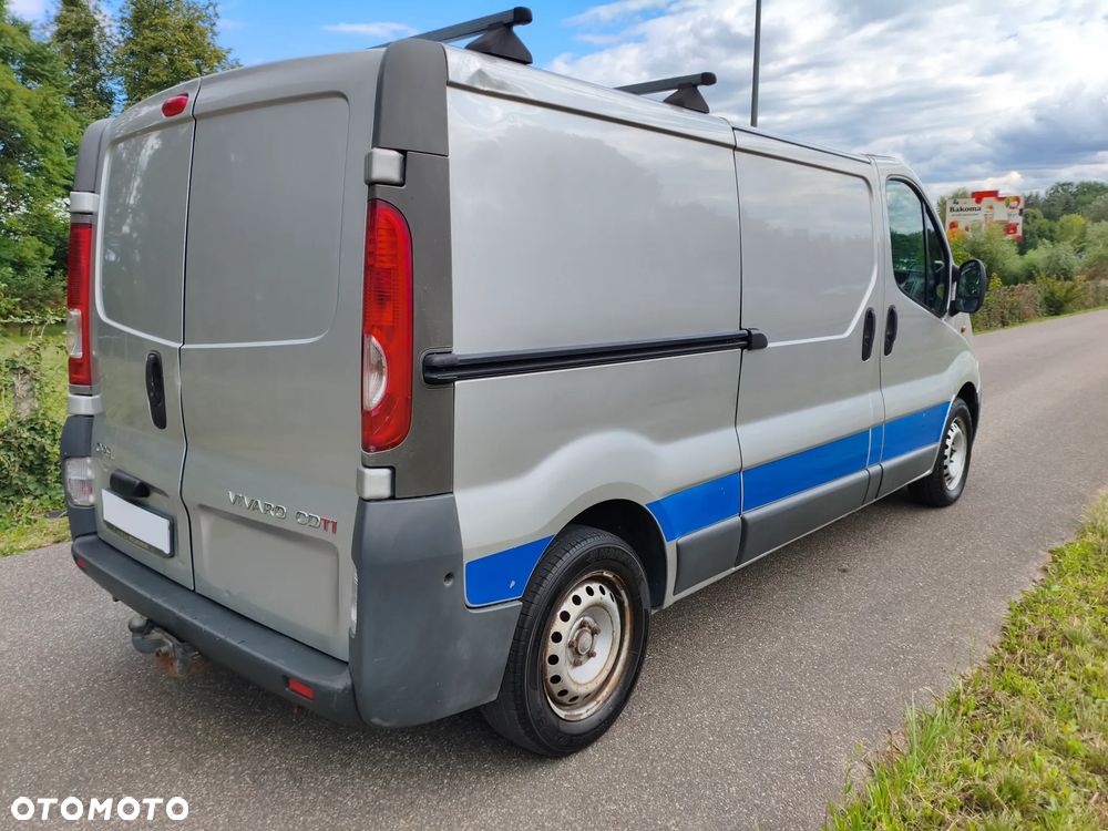 Opel Vivaro - 12