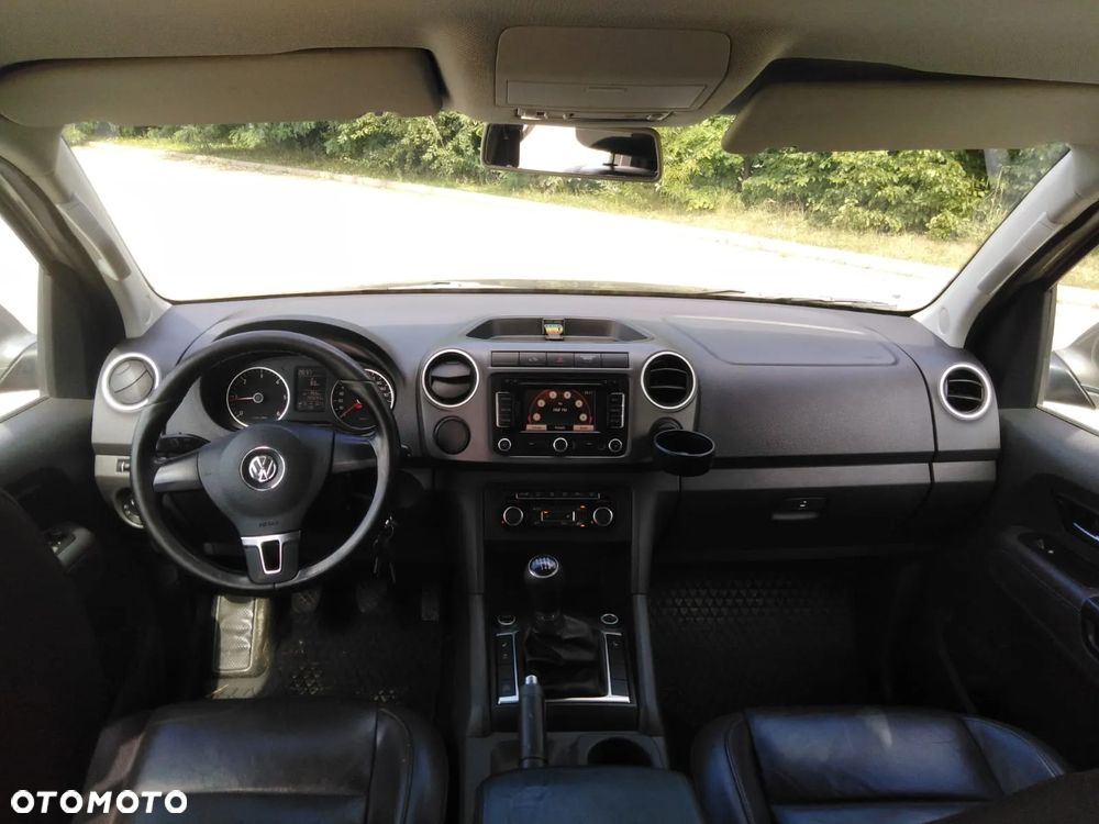 Volkswagen Amarok - 10