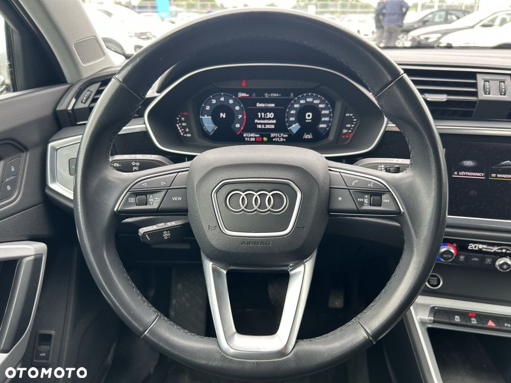 Audi Q3 - 18