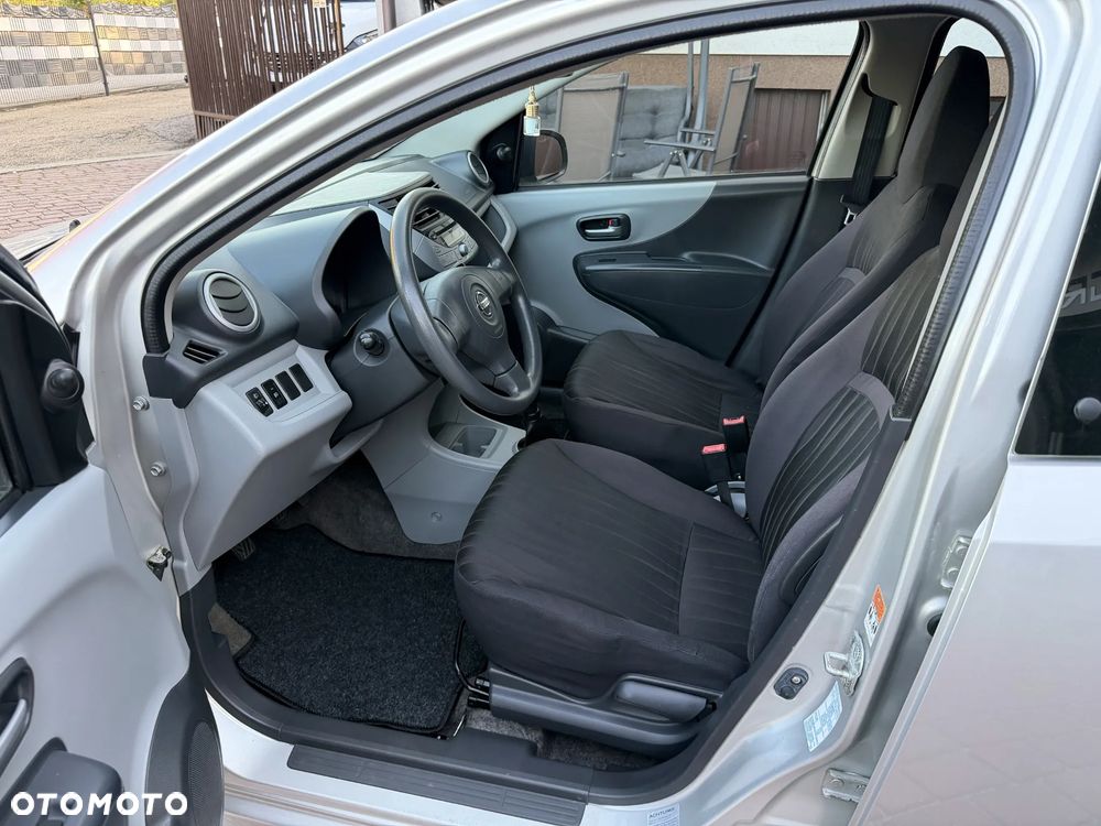 Nissan Pixo 1.0 more - 13