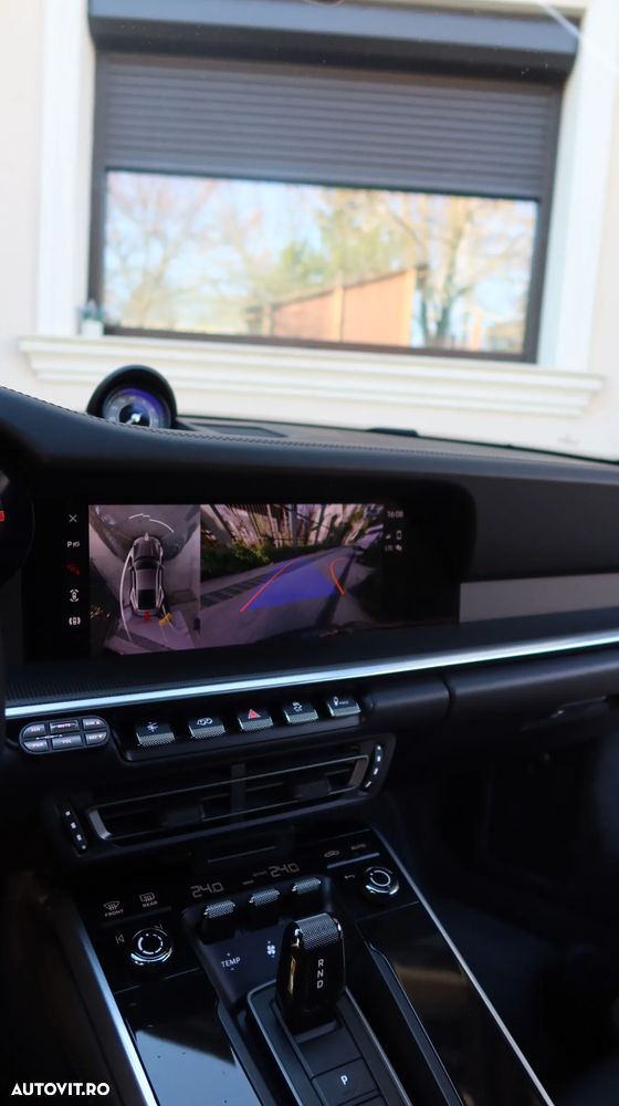 Porsche 911-TURBO-S - 28