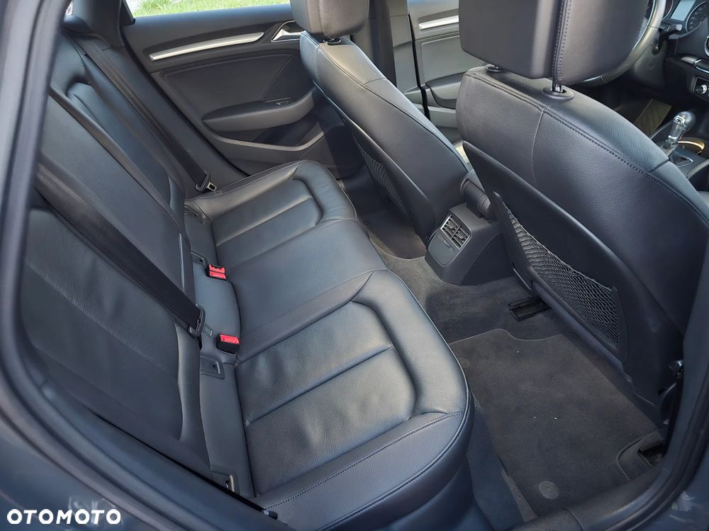 Audi A3 Limousine 40 TFSI quattro S tronic sport - 23