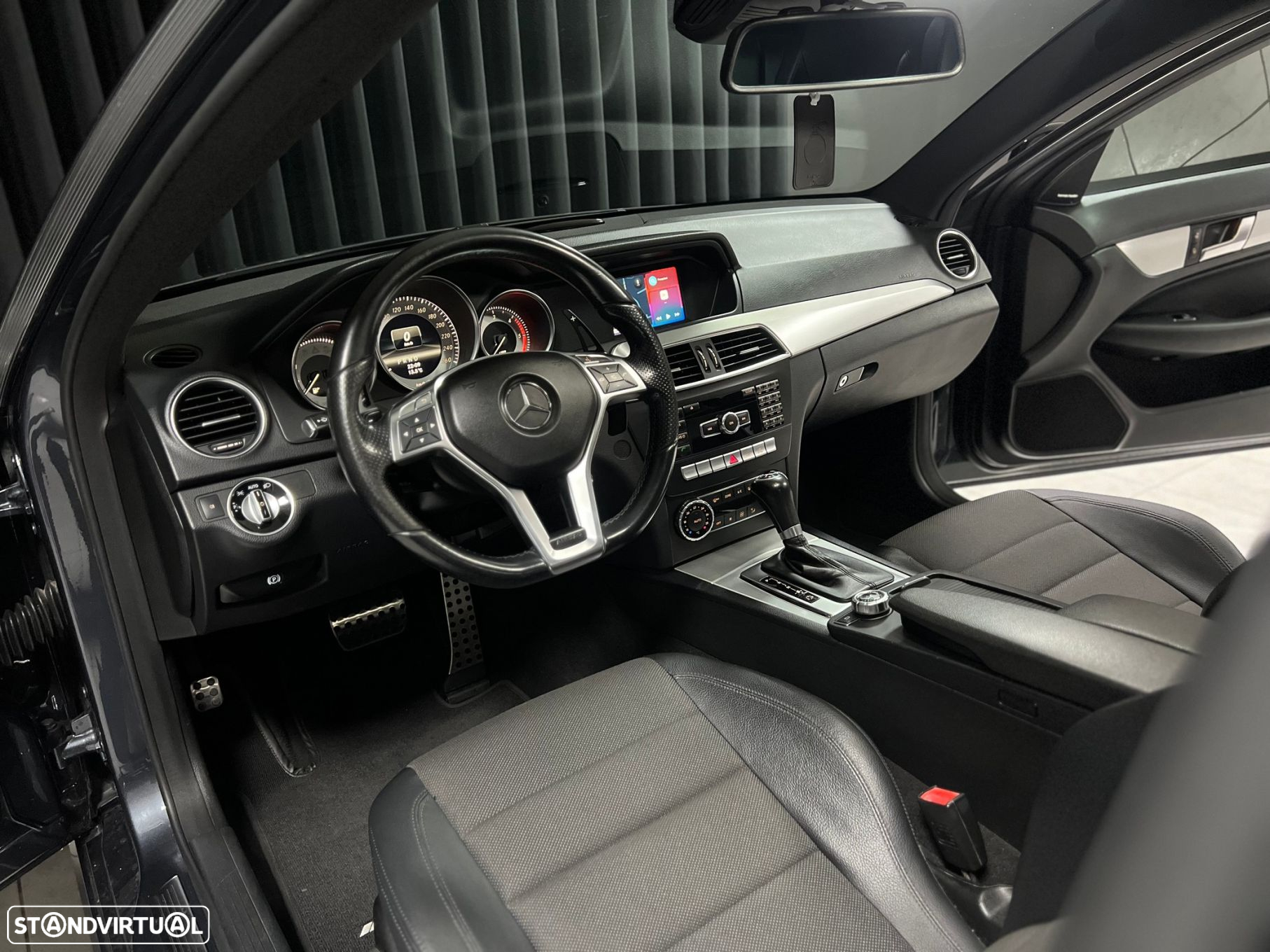 Mercedes-Benz C 220 - 10