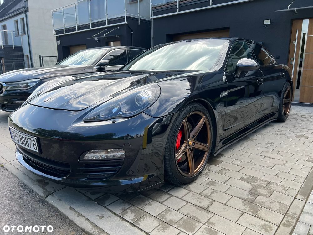 Porsche Panamera 4S - 1