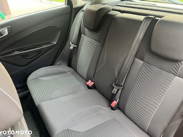 Ford Fiesta - 17