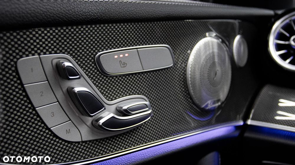 Mercedes-Benz Klasa E 220 d 4-Matic AMG - 30