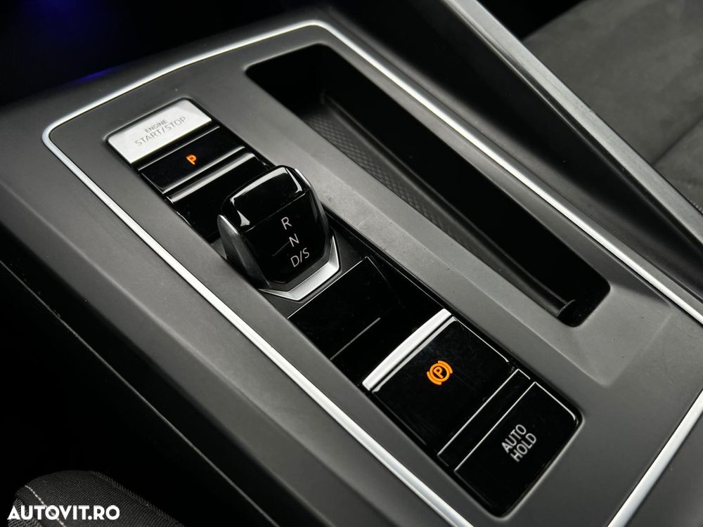 Volkswagen Golf - 16