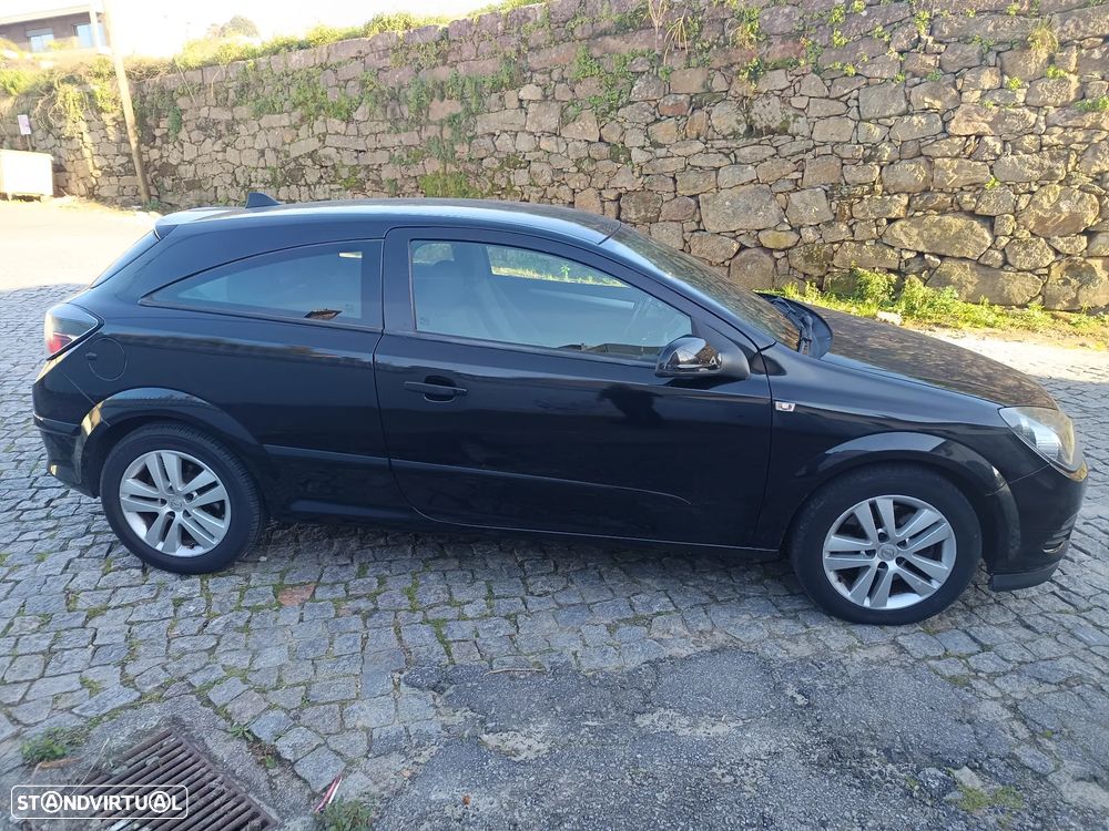 Opel Astra GTC 1.7 CDTI DPF Cosmo - 4