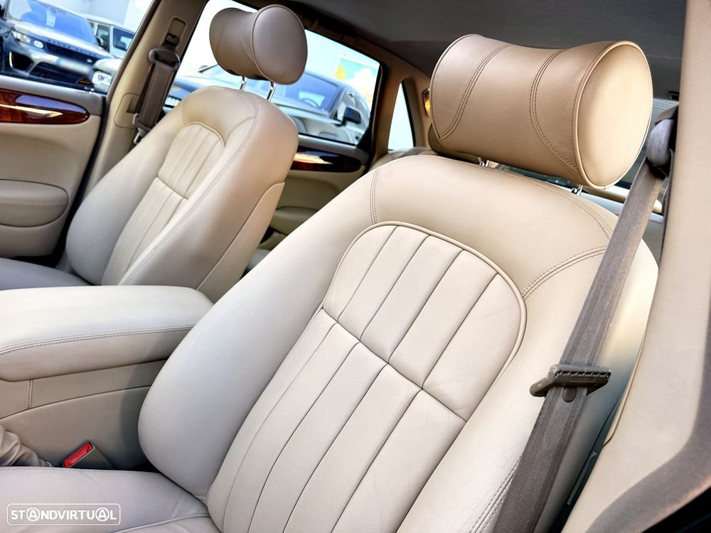 Jaguar XJ XJ8 3.2 Executive - 23