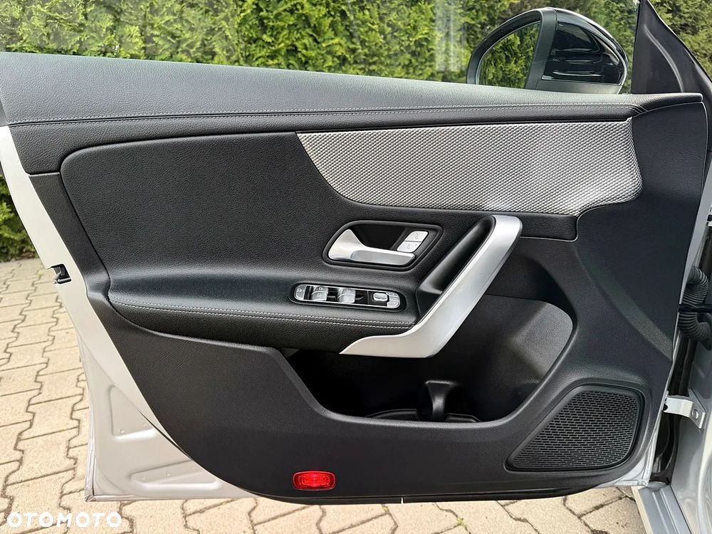 Mercedes-Benz CLA 180 d 8G-DCT Edition AMG Line - 24