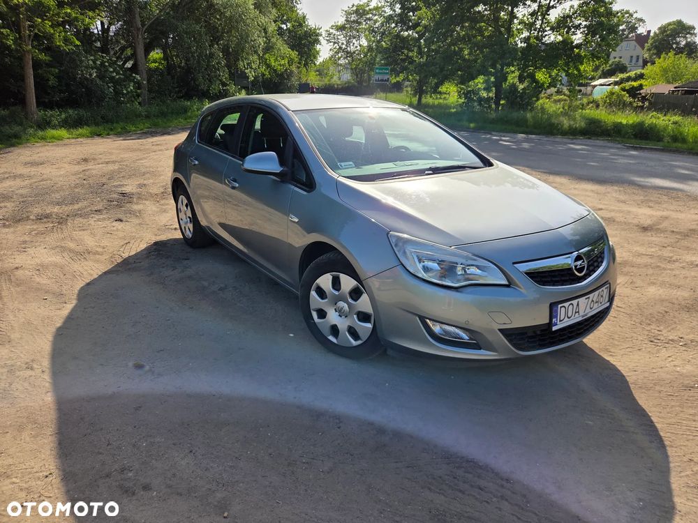 Opel Astra 1.6 Enjoy - 1