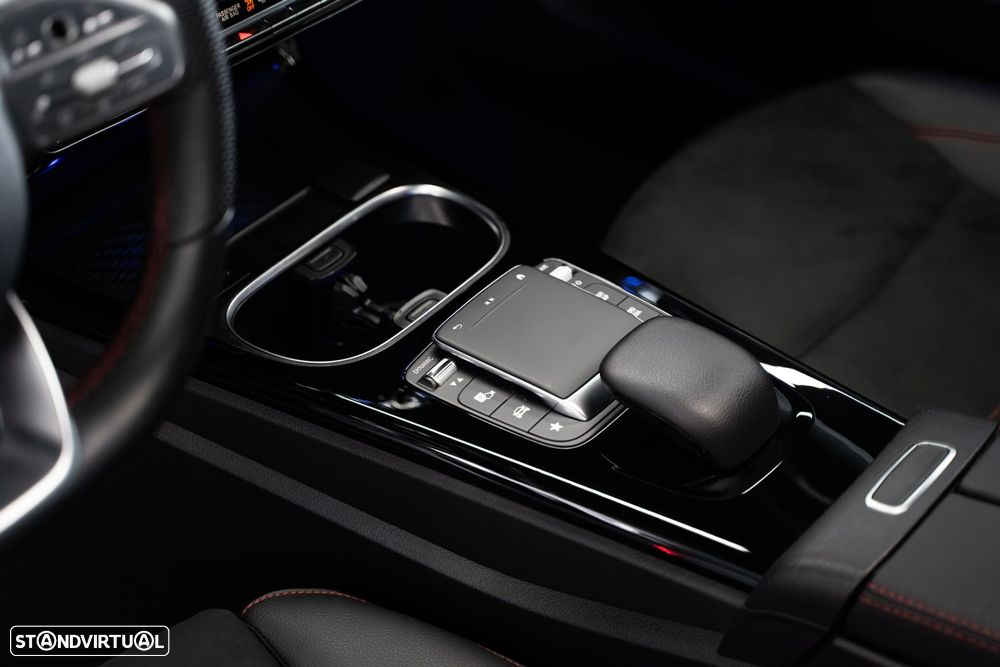 Mercedes-Benz CLA 250 e Shooting Brake AMG Line - 45