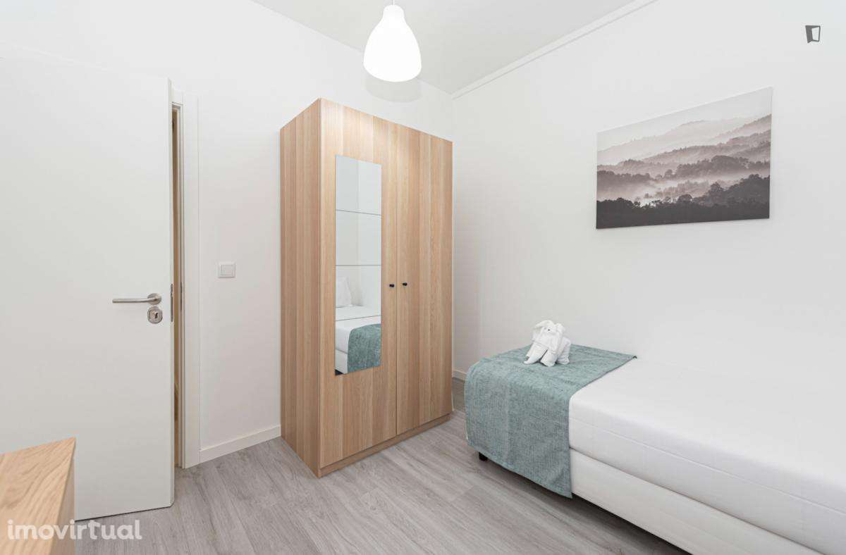 Quarto - localizado em Saldanha Lisbon - Grande imagem: 2/17