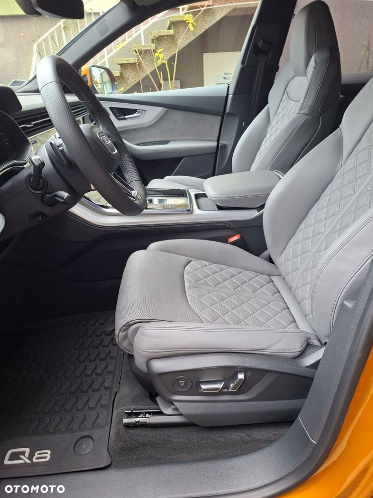 Audi Q8 - 2