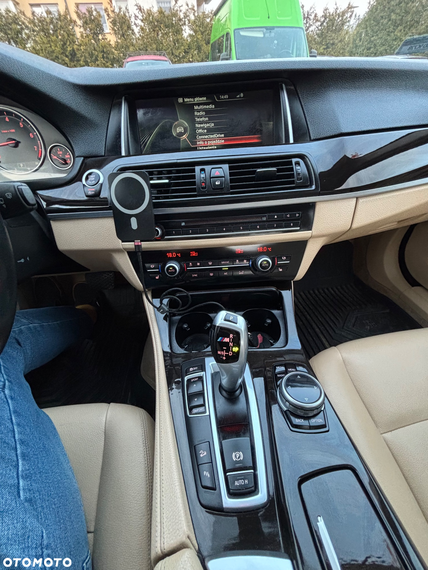 BMW Seria 5 528i xDrive - 21