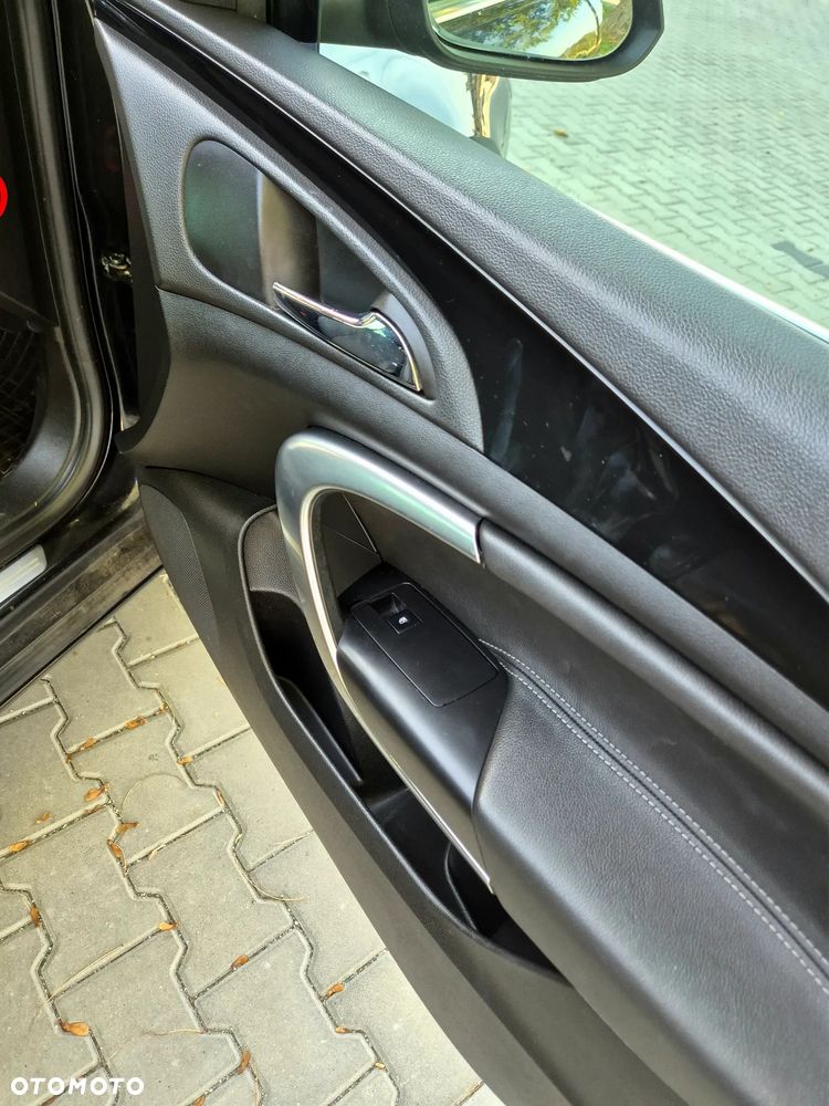 Opel Insignia - 17