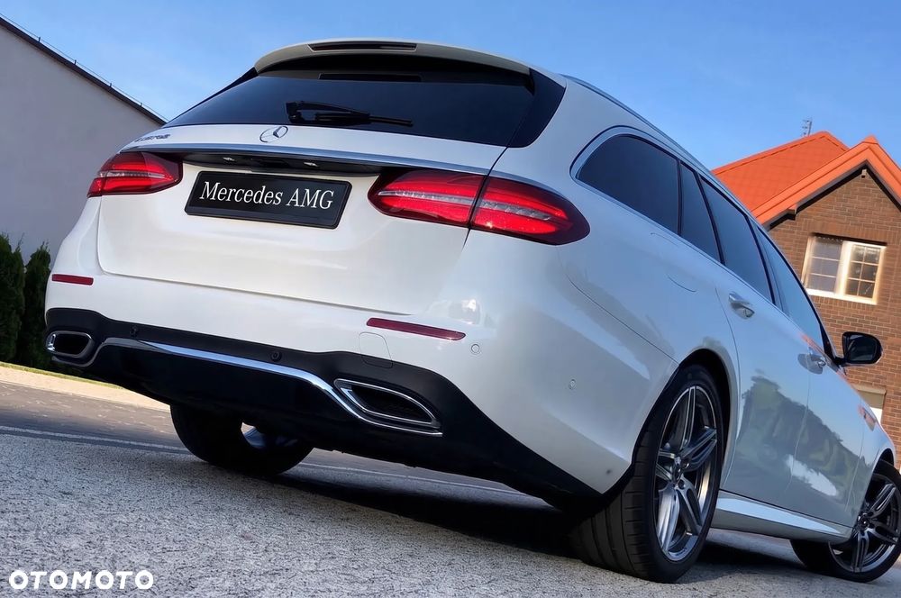 Mercedes-Benz Klasa E 220 d 9G-TRONIC - 3