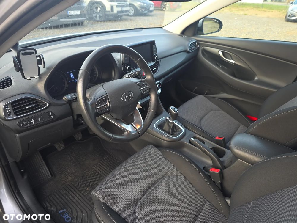 Hyundai i30 1.5 T-GDI 48V Modern - 9
