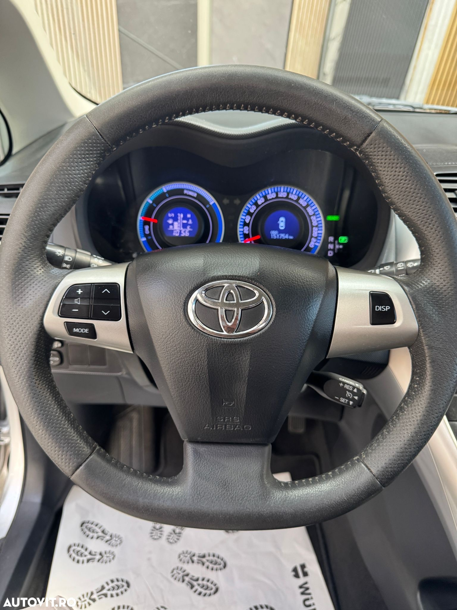 Toyota Auris 1.8 L VVT-i Hybrid Luna - 16