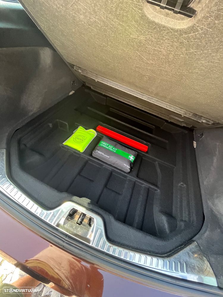 Volvo V60 Cross Country D3 Summum - 18