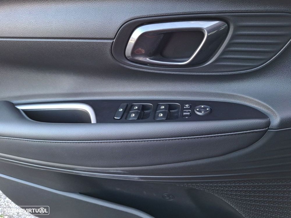 Hyundai Bayon 1.0 T-GDI Premium — fotografia 17