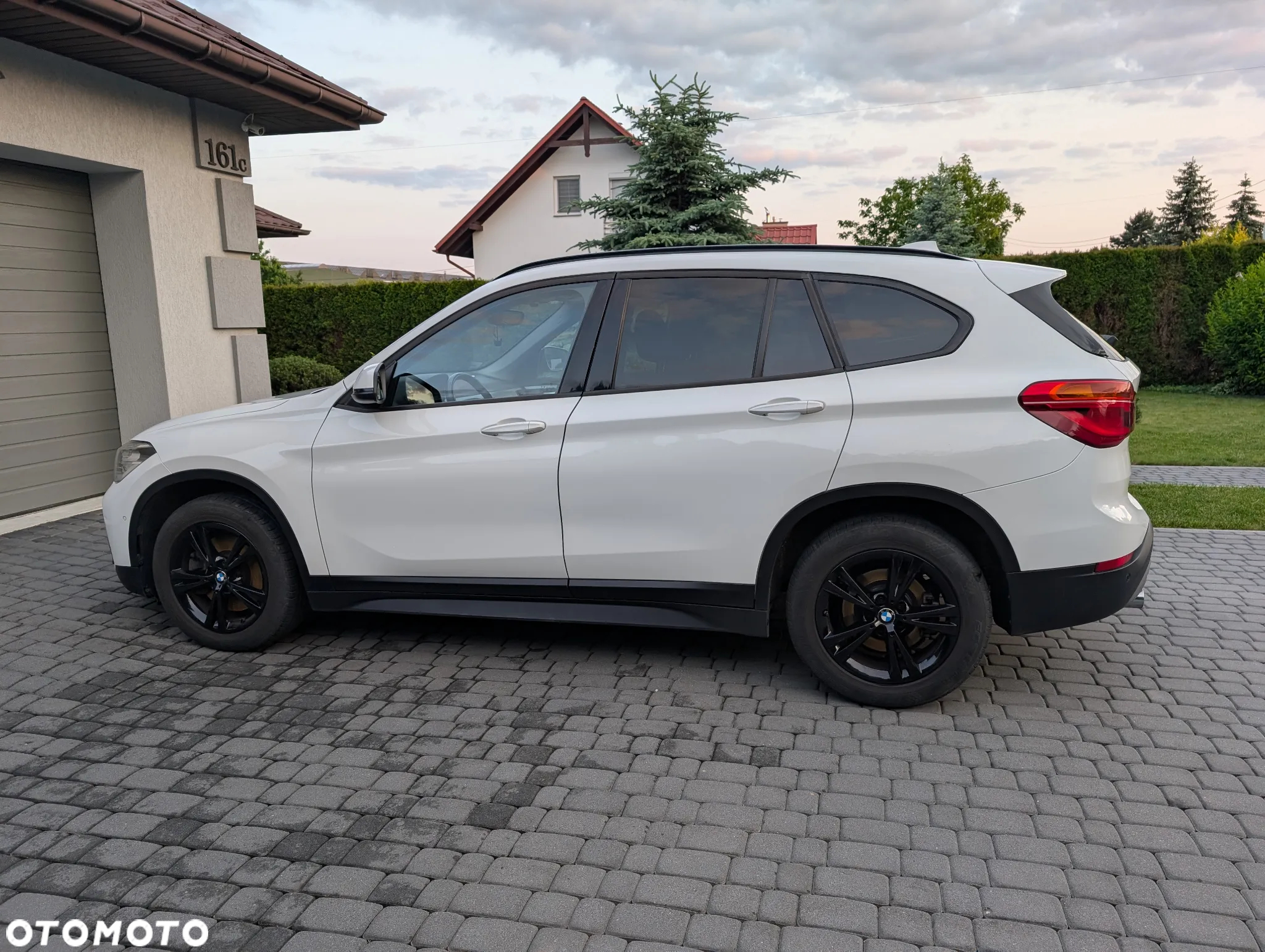 BMW X1 xDrive20d xLine sport - 13
