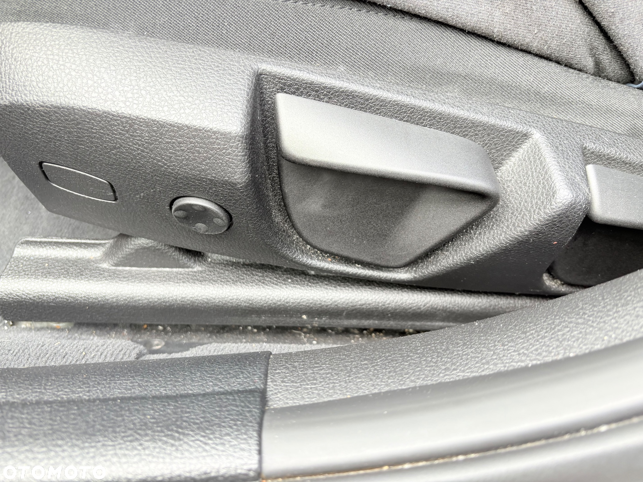 BMW Seria 3 318d Touring - 39