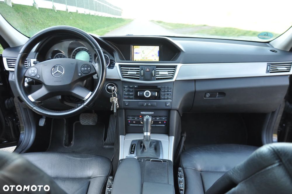 Mercedes-Benz Klasa E 250 CDI 7G-TRONIC - 7