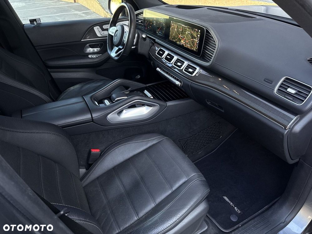Mercedes-Benz GLS - 22