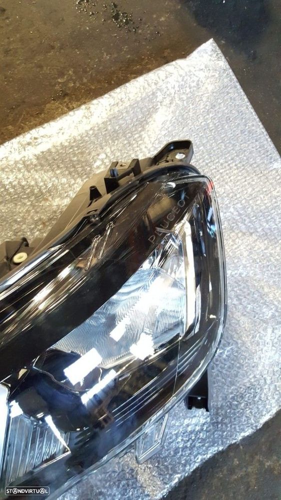 Farol Frente Esquerdo / Otica Esquerda Peugeot Partner Caixa (K9)  901 - 3