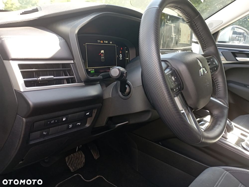 Mitsubishi Outlander Intense - 4