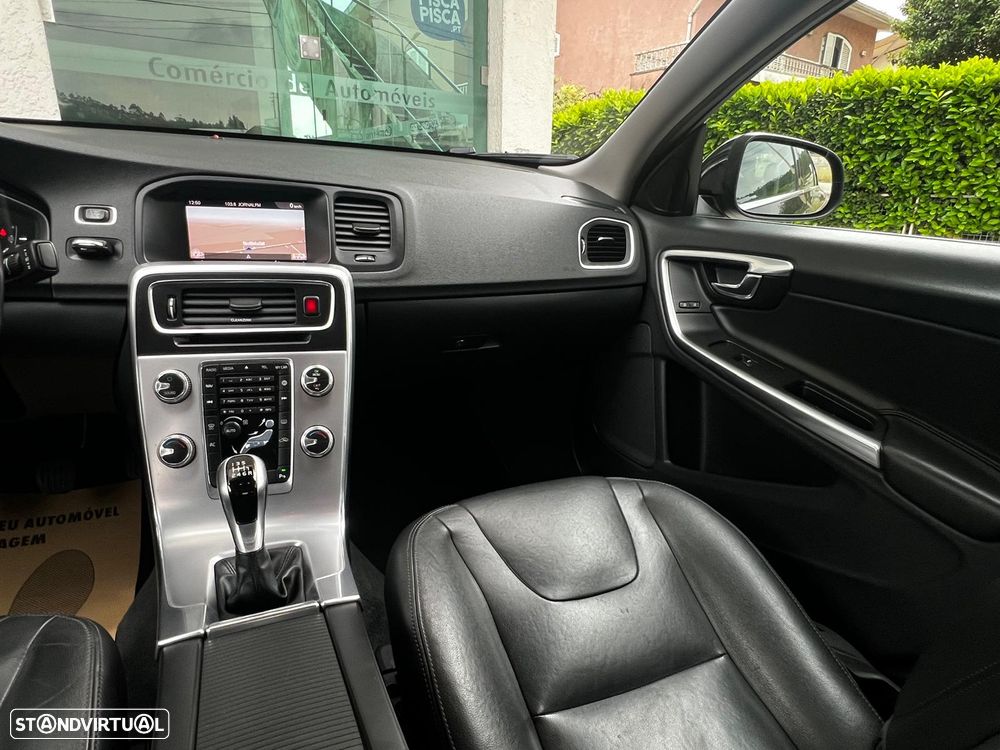 Volvo S60 2.0 D3 Summum - 34