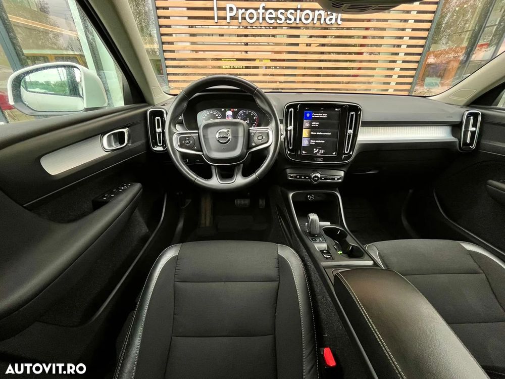 Volvo XC 40 T5 AWD Momentum - 3
