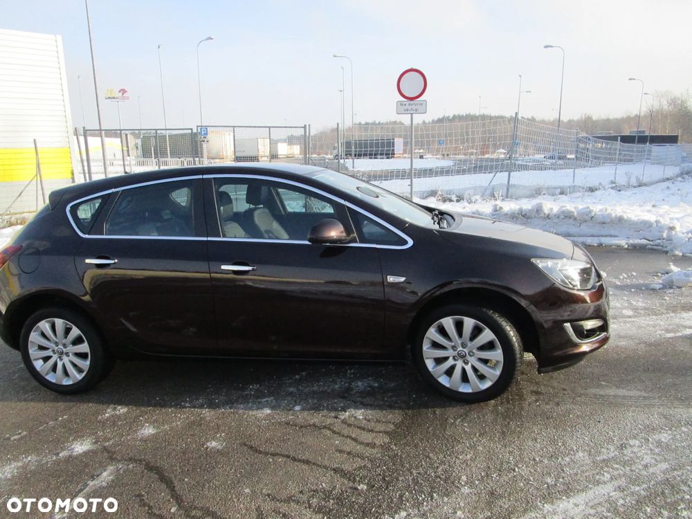 Opel Astra 1.4 T Cosmo - 8