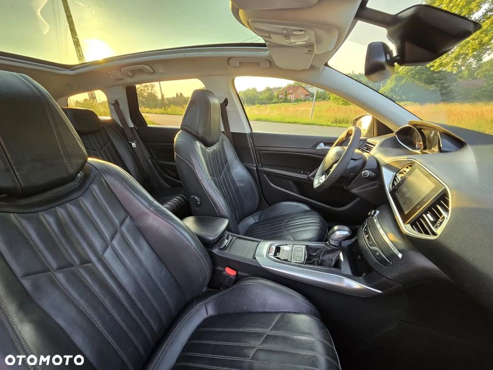 Peugeot 308 SW BlueHDi 150 EAT6 Stop & Start Allure - 15