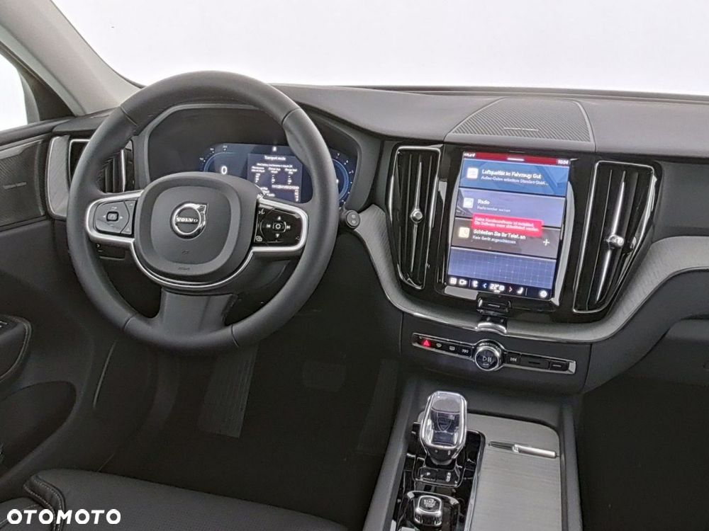 Volvo XC 60 B5 B AWD Plus Dark - 8