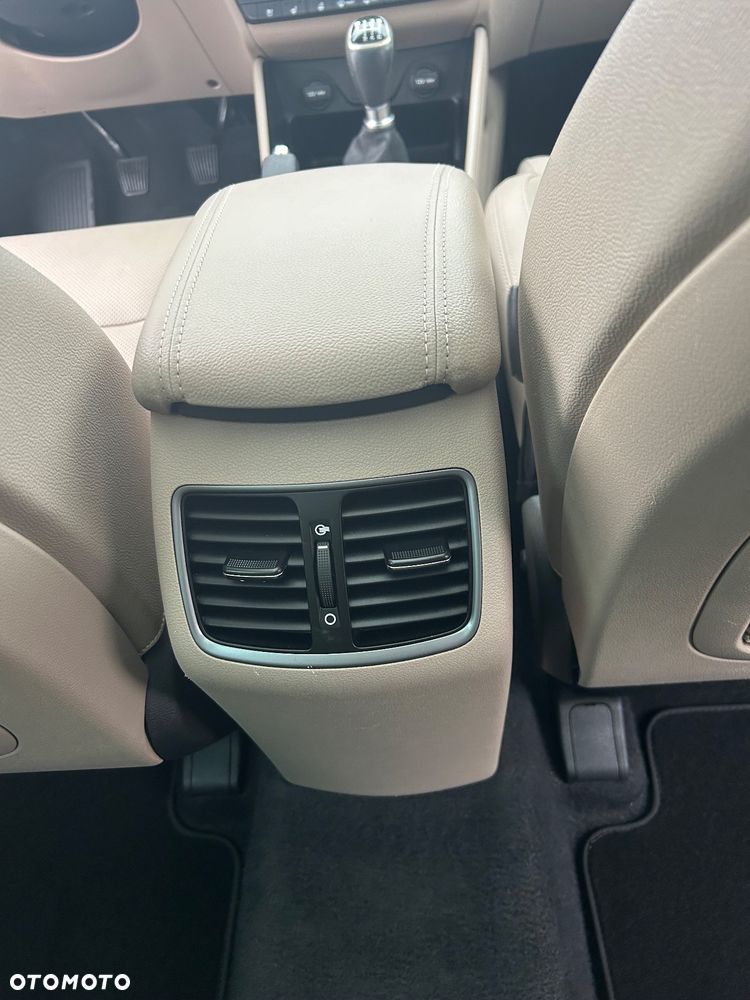 Hyundai Tucson 2.0 CRDi 4WD Passion - 30