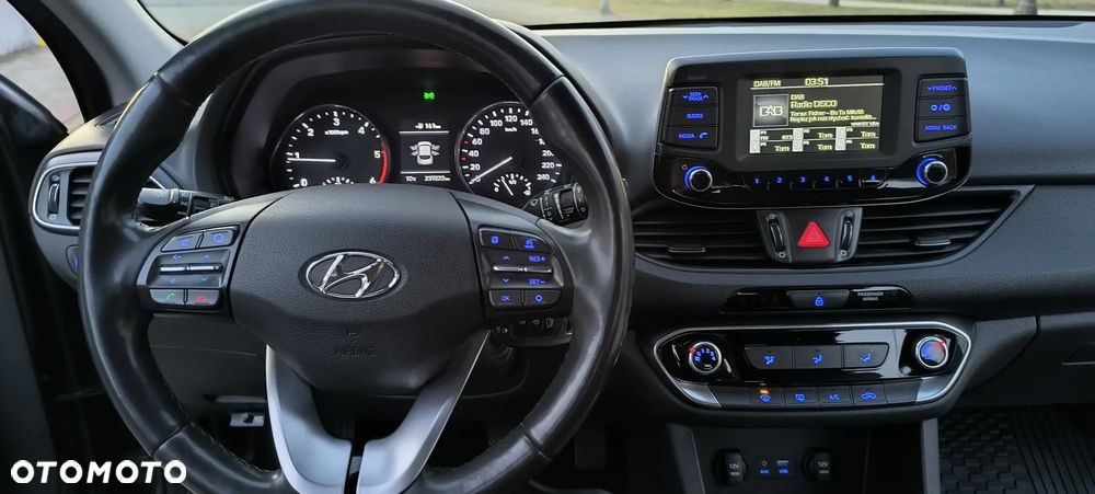 Hyundai i30 blue Kombi 1.6 CRDi Passion - 8