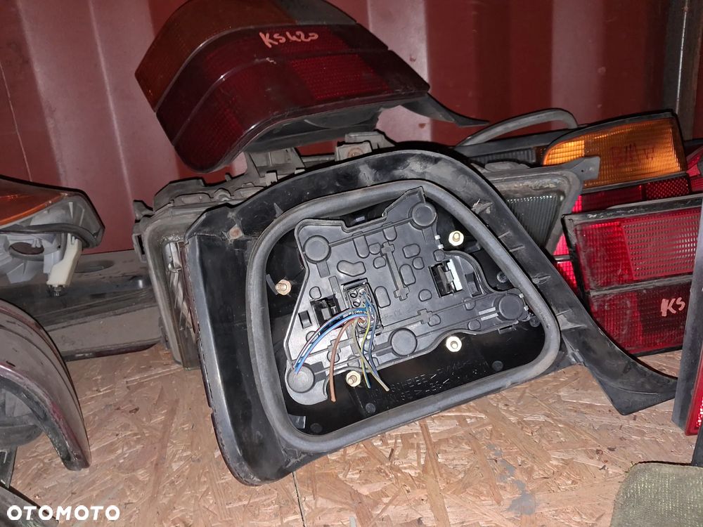 LAMPA TYLNA PRAWA BMW E36 TOURING - 2