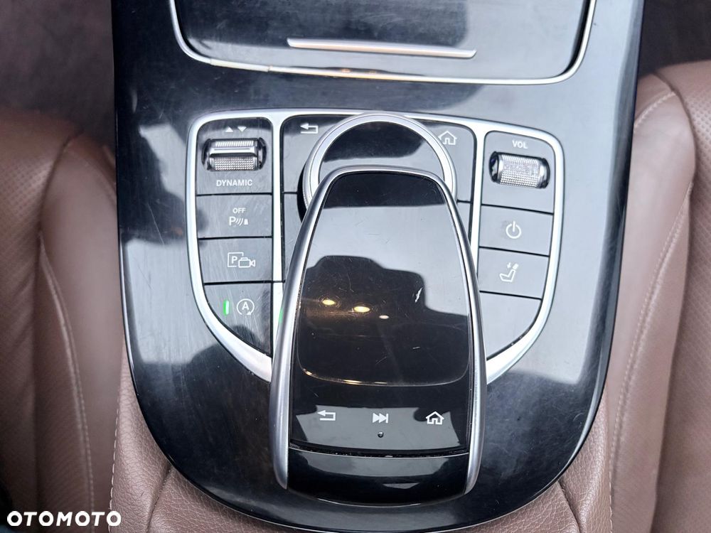 Mercedes-Benz Klasa E 400 7G-TRONIC - 20