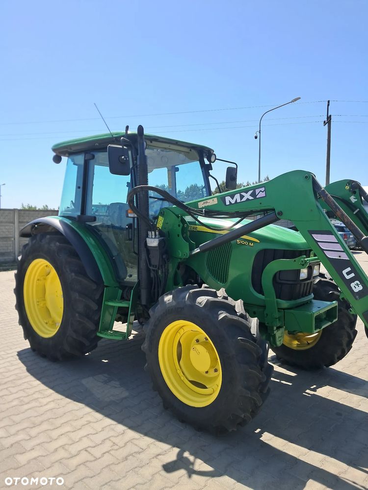 John Deere 5100M - 11
