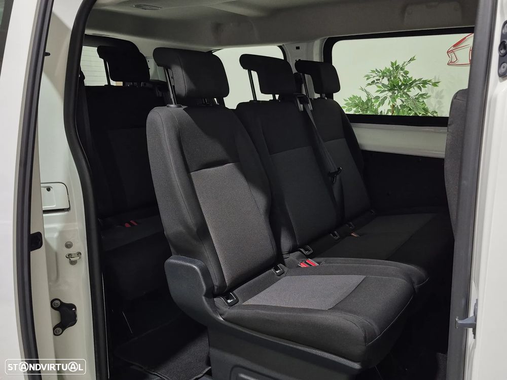 Peugeot Expert 1.5 BlueHDi L2H1 Semi-Vidrado - 26
